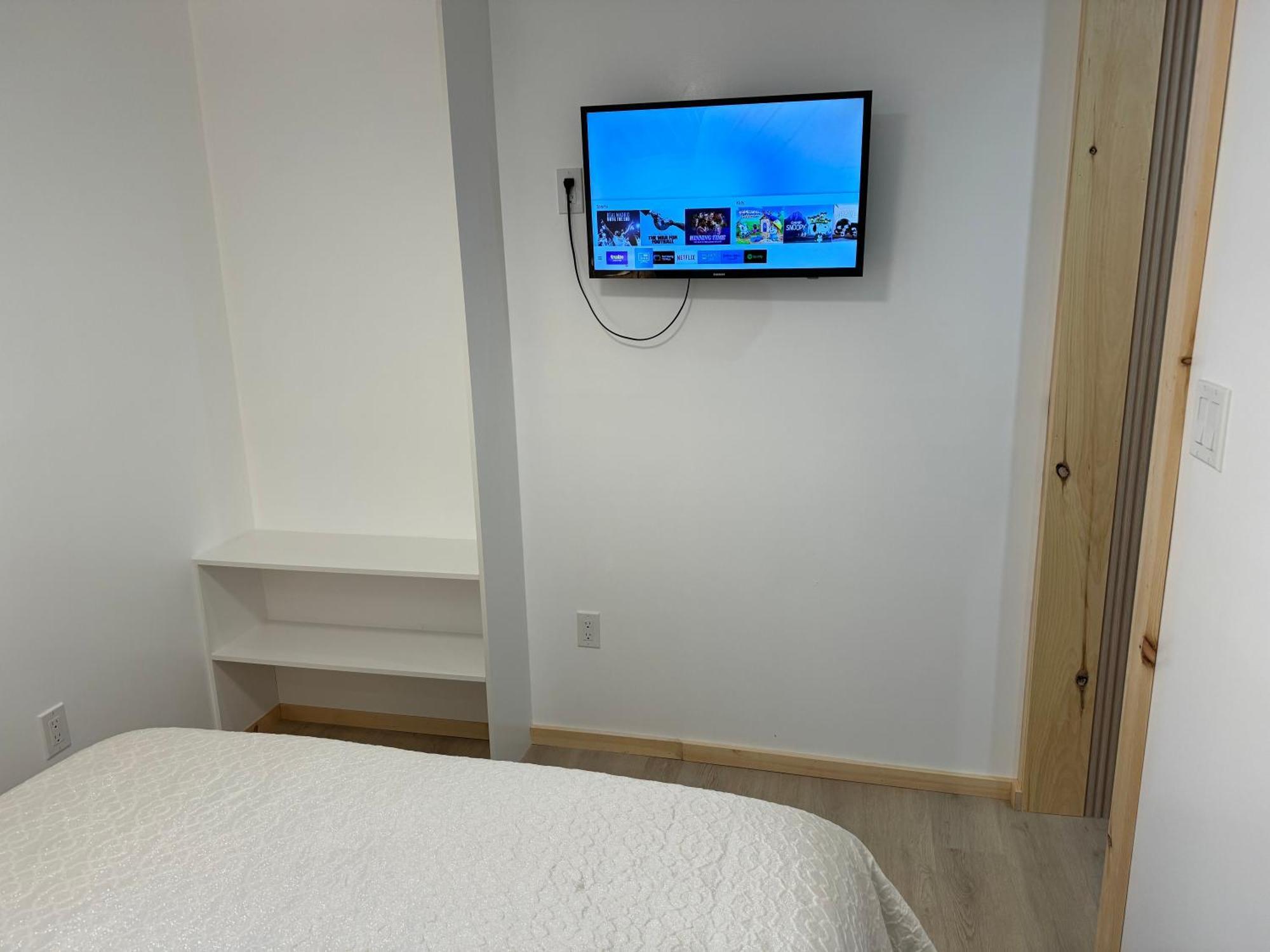 Private Entrance, Private Bathroom, Bedroom And Workspace Ottawa Zewnętrze zdjęcie